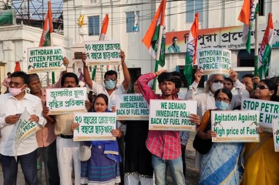 Congress protested against Fuel Price hikes